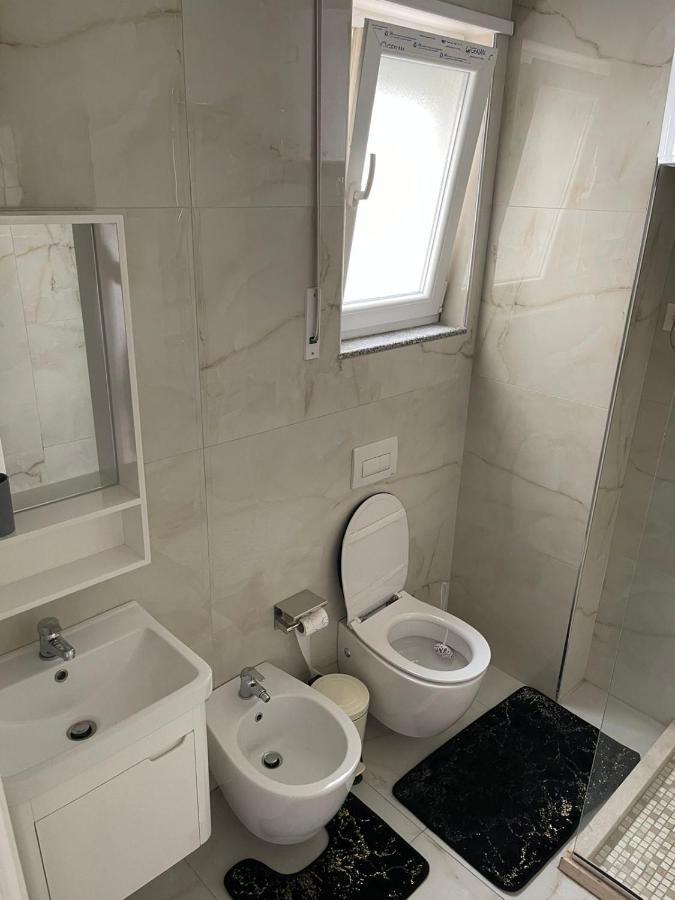 Twentysix Apartment Shkoder Bagian luar foto
