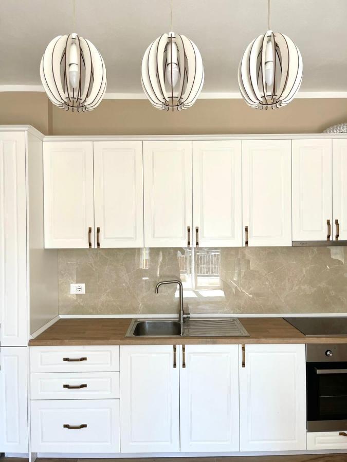 Twentysix Apartment Shkoder Bagian luar foto