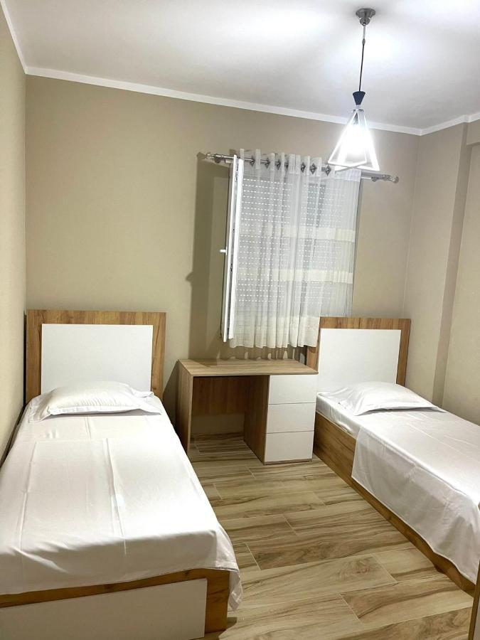 Twentysix Apartment Shkoder Bagian luar foto