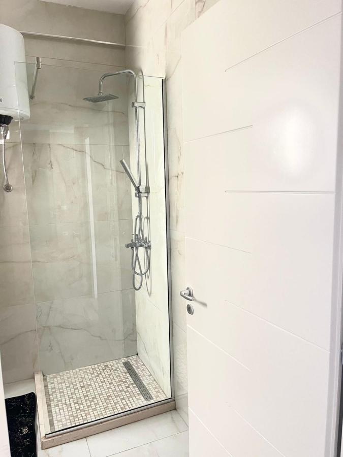 Twentysix Apartment Shkoder Bagian luar foto
